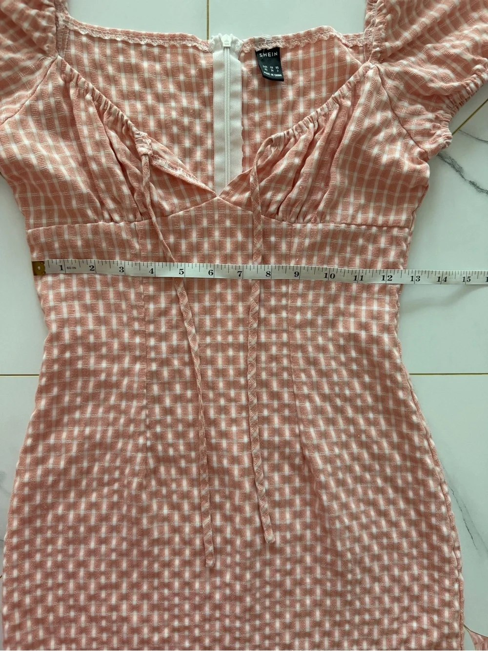 Pink Gingham Puff-Sleeve Mini Dress‎